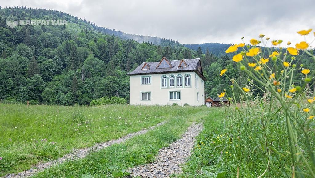 Schedryk Mykulychyn Exterior photo
